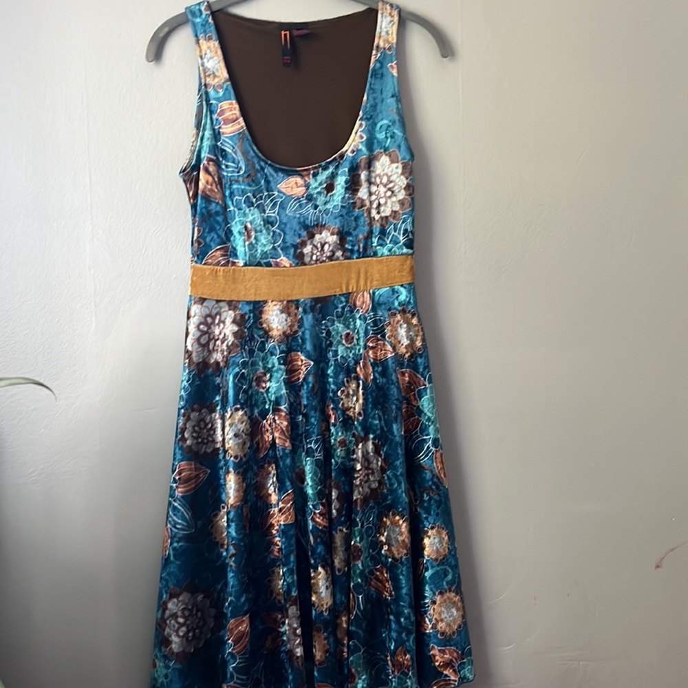 Nelli USA Small Dress Floral Print